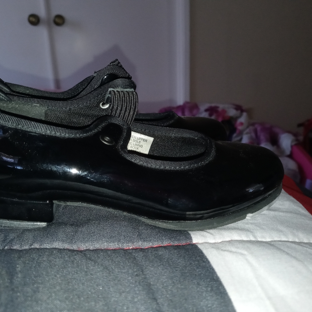 Girls bellerina shoes